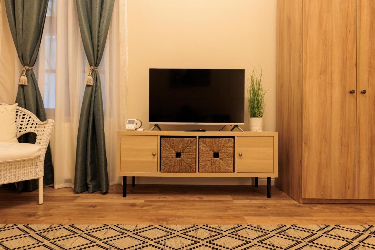 טימישוארה Cozy Apartment In The Historical City Center מראה חיצוני תמונה